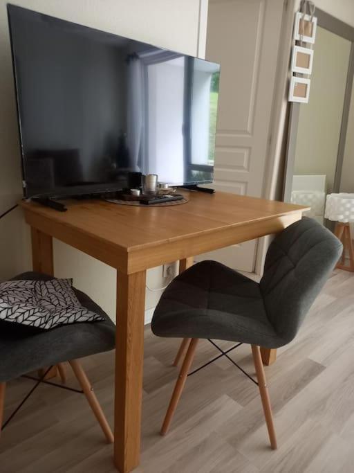 Apartamento Le Doubs Cosy Besanzón Exterior foto